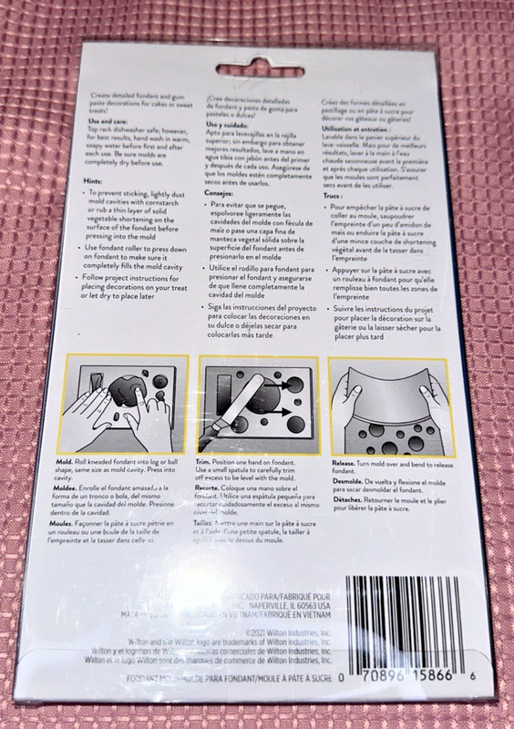 Wilton Fondant & Gum Paste Silicone Mold OUTER SPACE New gallery