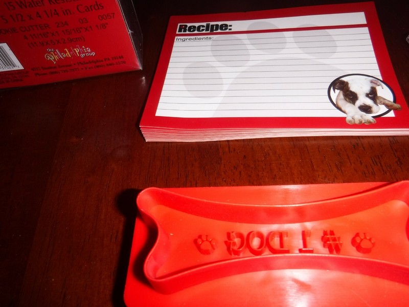 Dog Bone Cookie Cutter 4" Set w/Plastic Bags and Paw Print Stickers gallery