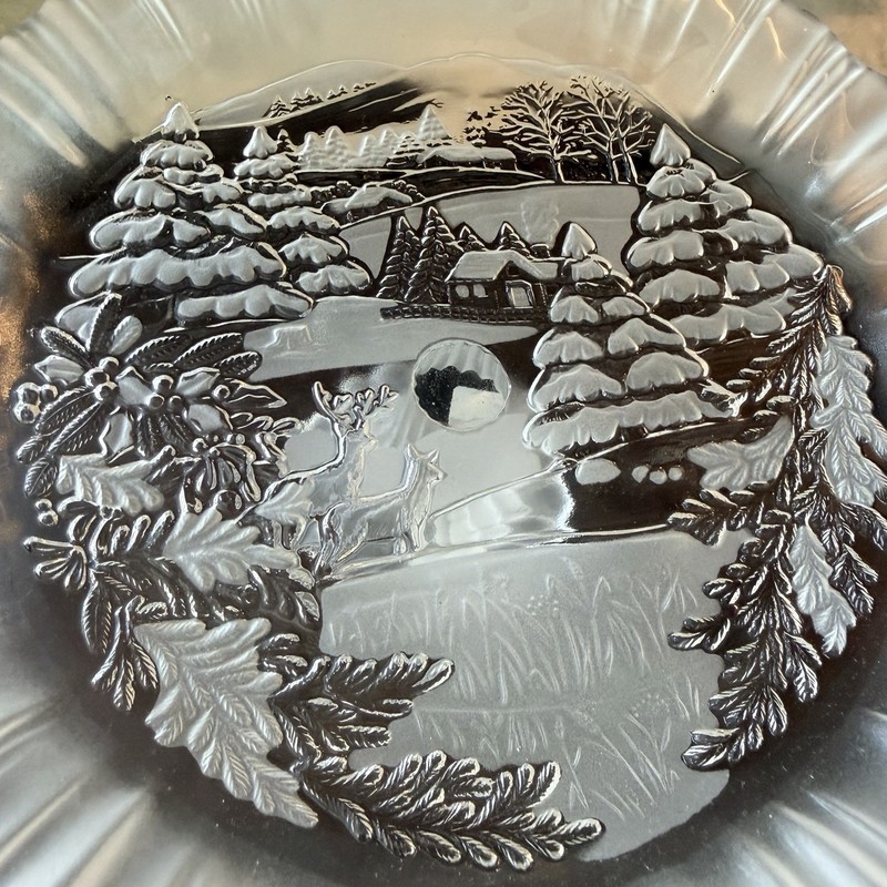Mikasa Pedestal Cake Stand w/ Dome, Winter Scenic Deer, 9 in
