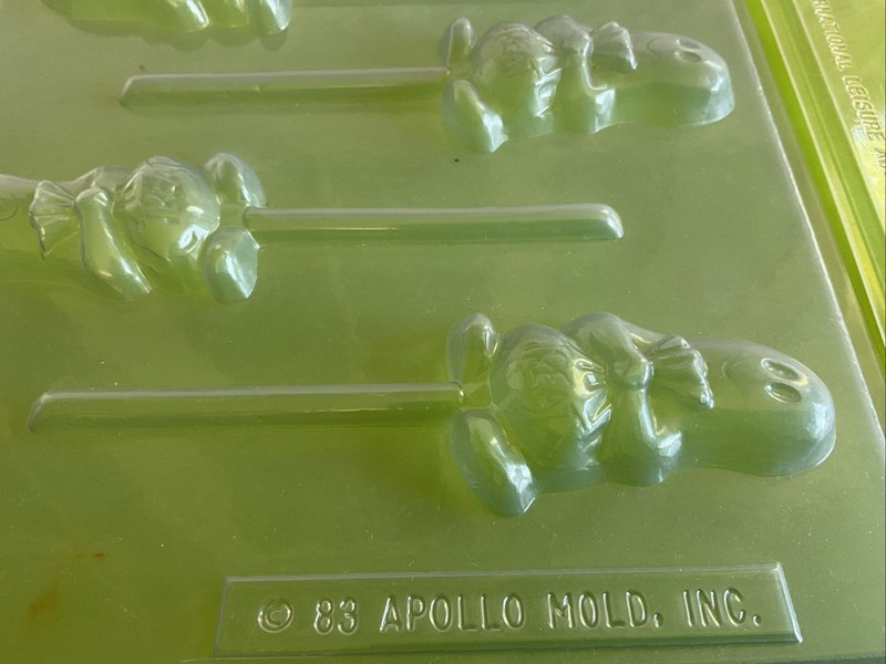 Lot Of Halloween & Thanksgiving Candy & Lollipop Molds Bags & Ties Lot C gallery