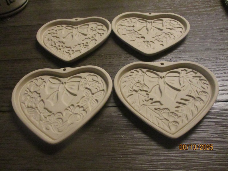 Pampered Chef Heart Series Molds Spring Summer Fall Winter Set 4 Never Used gallery