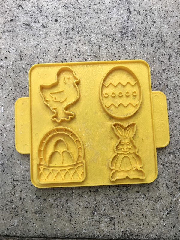 Nordic Ware Cookie Cutter 8 in 1 Reversible - Set Of 3 Seasons - Nice! Fast Ship gallery