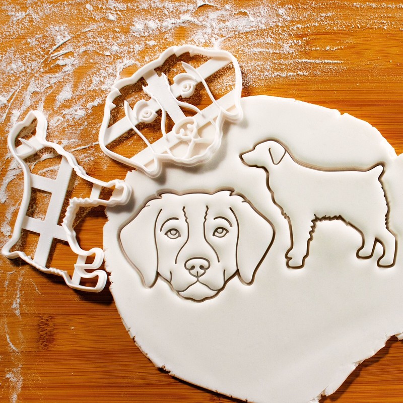 Set of 2 Brittany Spaniel Cookie Cutters – Bake dog treats personalized portrait