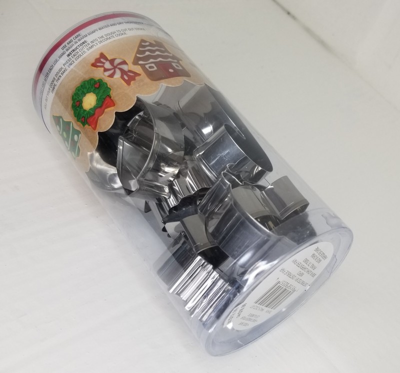 Celebrate it - 12 piece Christmas Mini Cookie Cutters, Metal gallery