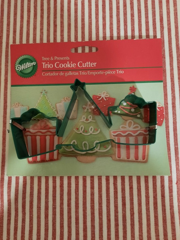 Wilton Christmas Cookie Cutter Sets, Two 3-Piece, OneTrio Cutter, Christmas!! gallery