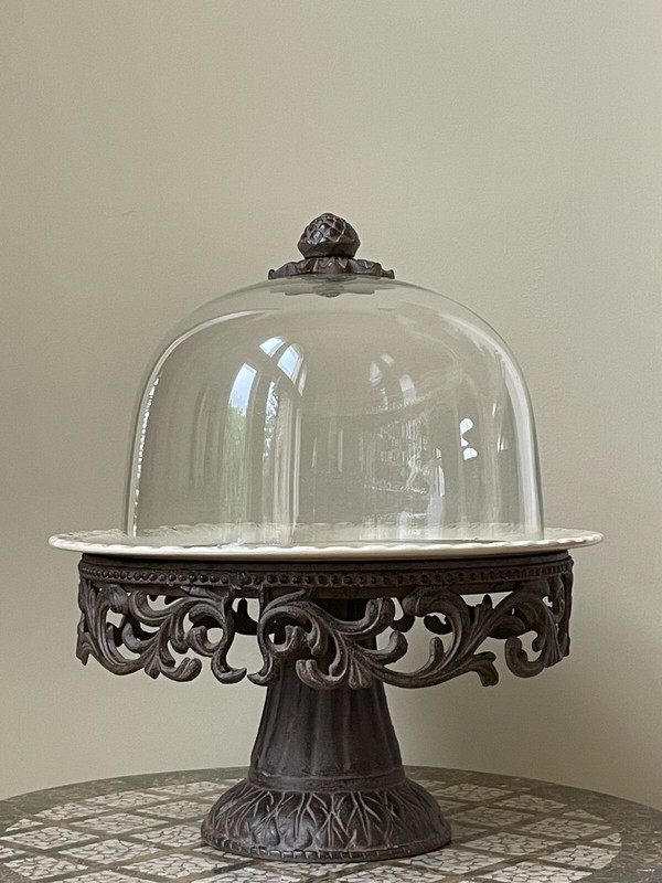 Gracious Goods GG Collection Acanthus Glass Domed Cake Platter On Metal Pedestal