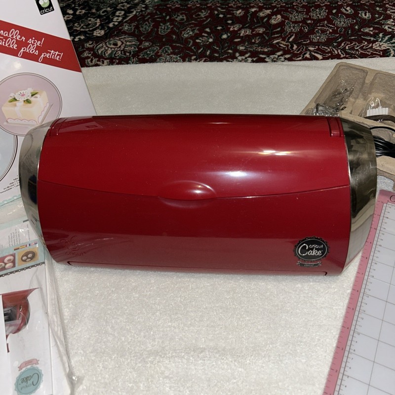 NIB Cricut Cake Personal Electronic Cutting Machine Food Safe Cutting Mat CCA001 gallery