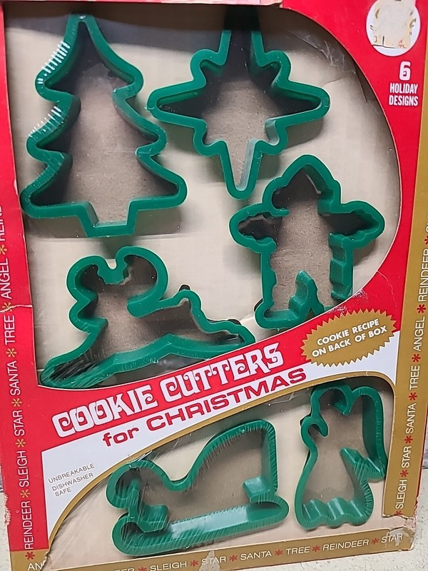 Vintage Cookie Cutter Set Christmas Assorted Shapes 6 Original Box Has some wear gallery