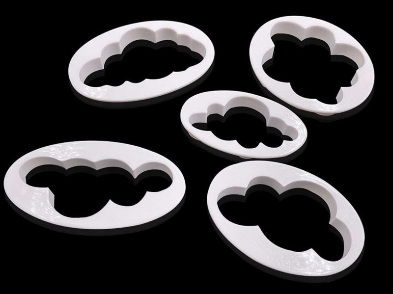 5pcs Different Plastic Fluffy Cloud Cutters Cookie Cutters Cake Cutters Fondant