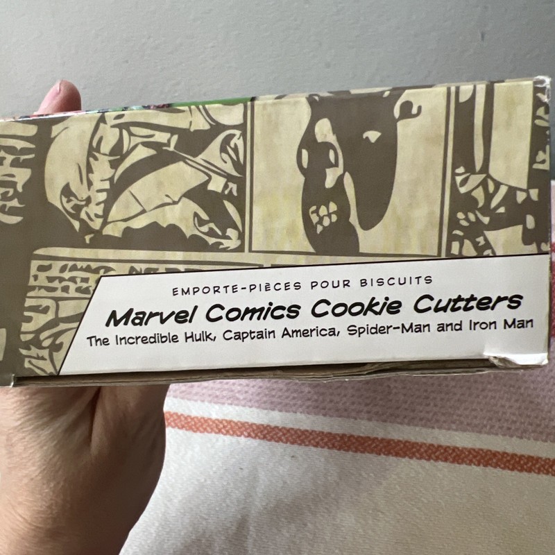 Williams Sonoma Marvel Cookie Cutters Hulk Spiderman Iron Man Captain America 11 gallery