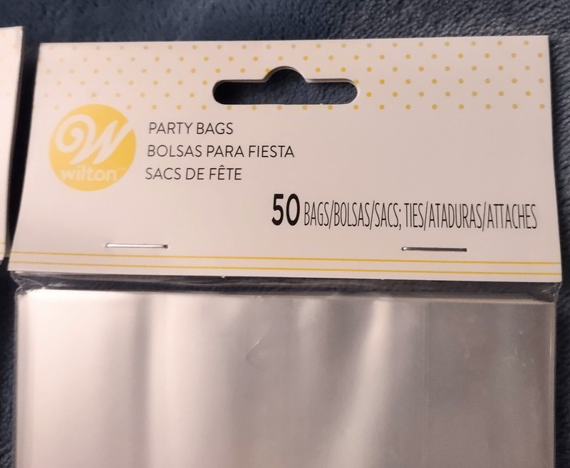 300 Total Wilton Clear Tall Treat Bags 4" × 9" Halloween Wedding Birthday Party gallery