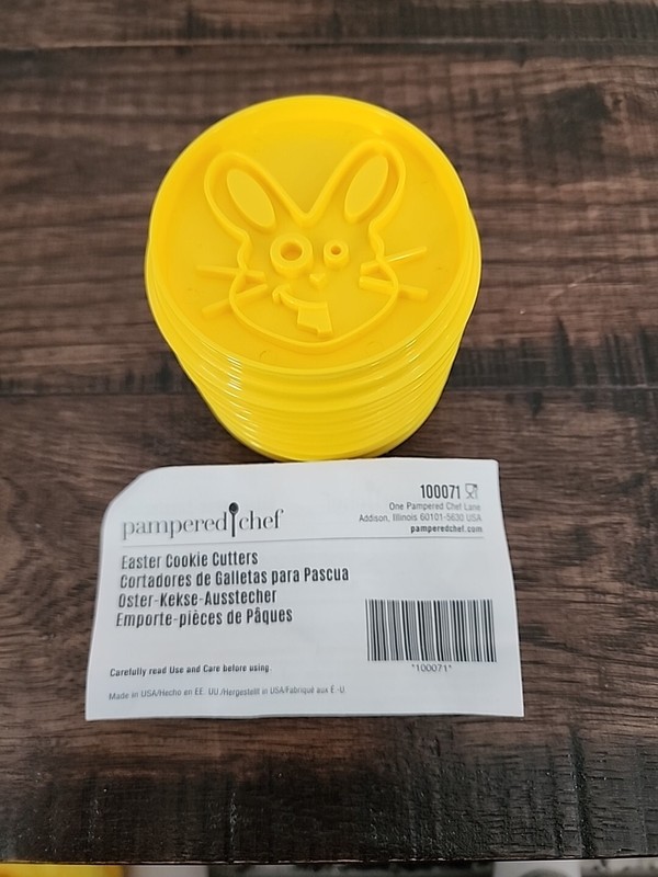 Pampered Chef Cookie Cutters Easter/Spring Stackable Dishwasher Safe 100071 gallery