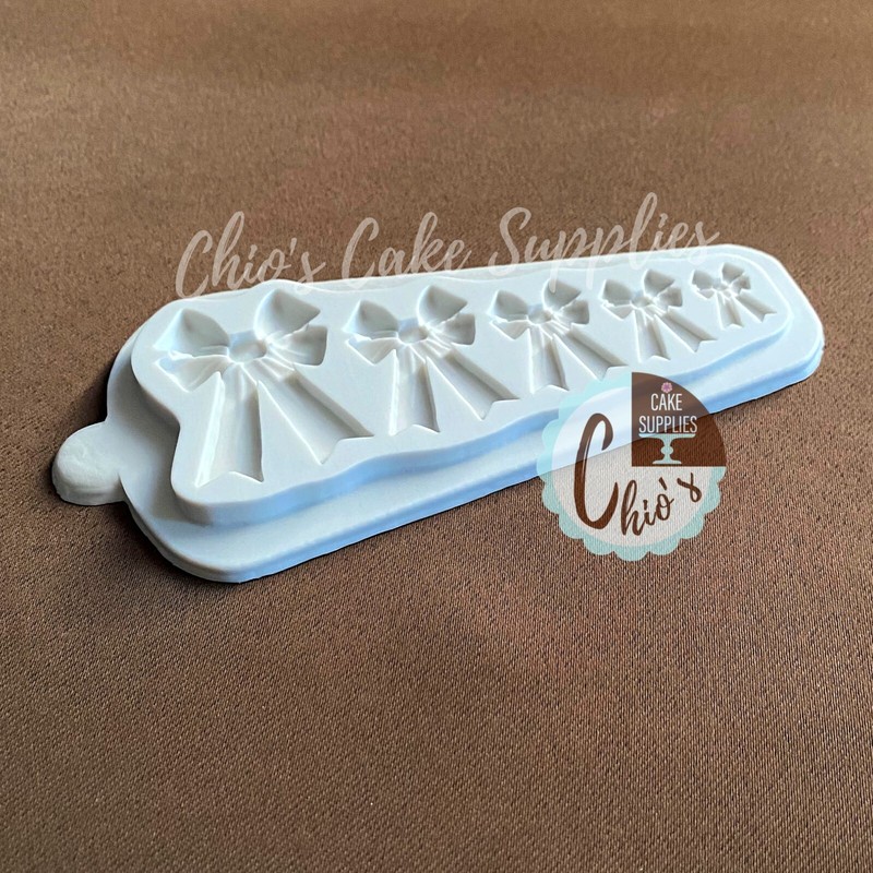 Bow Silicone Mold, 5 different sizes gallery