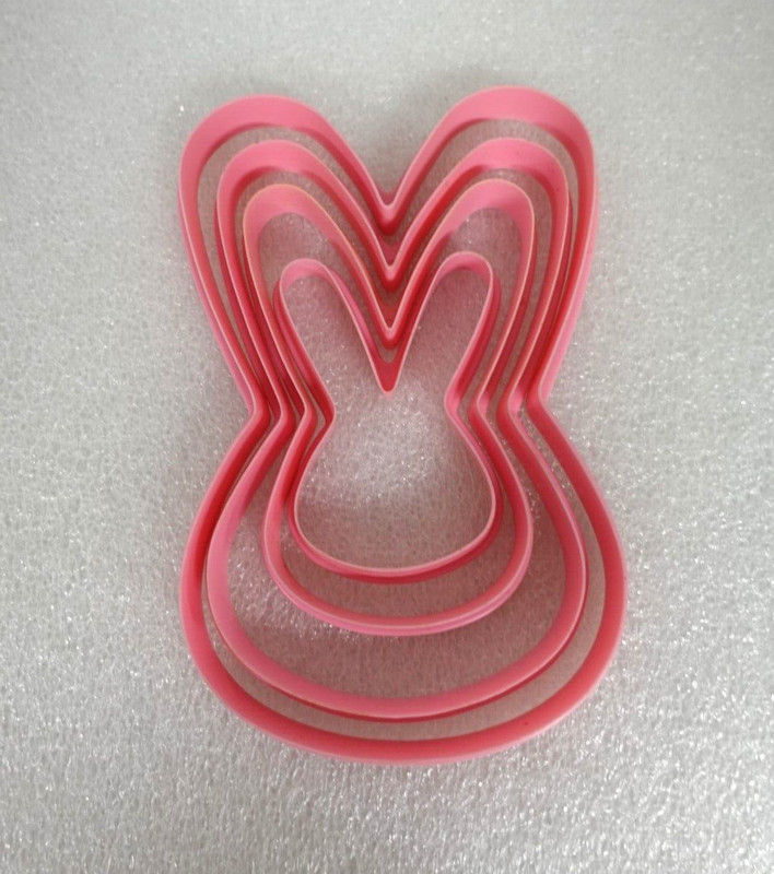 Wilton Nesting Bunny cookie cutters / 4 ct / 2303-9270 gallery