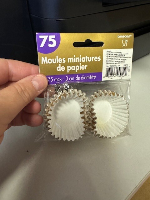 Amscan Gold Foil 1.25" Mini Baking Cups 75ct. Party Baking Supply New!!! gallery