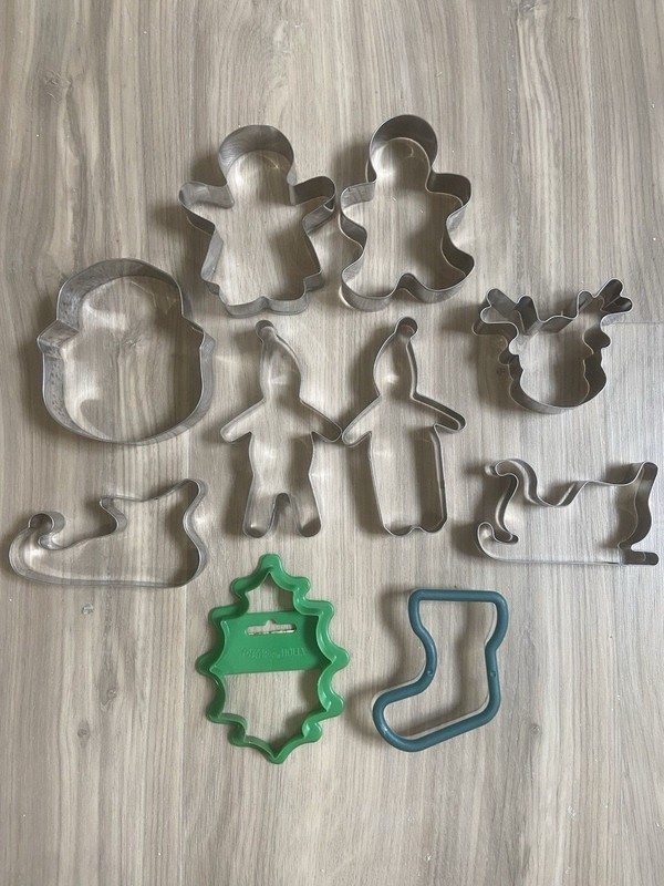 Cookie Cutters Lot Christmas Theme 10 Piece Variety