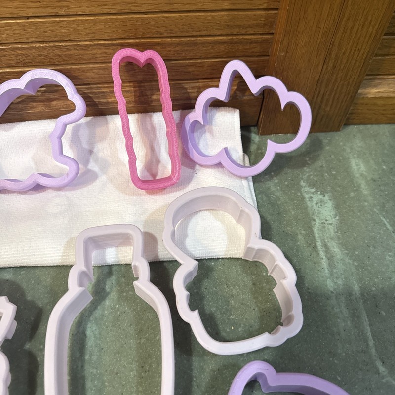 Lot Of 20 Cookie/Playdoh Cutters, 3D print Halloween Elf Pumpkin various gallery