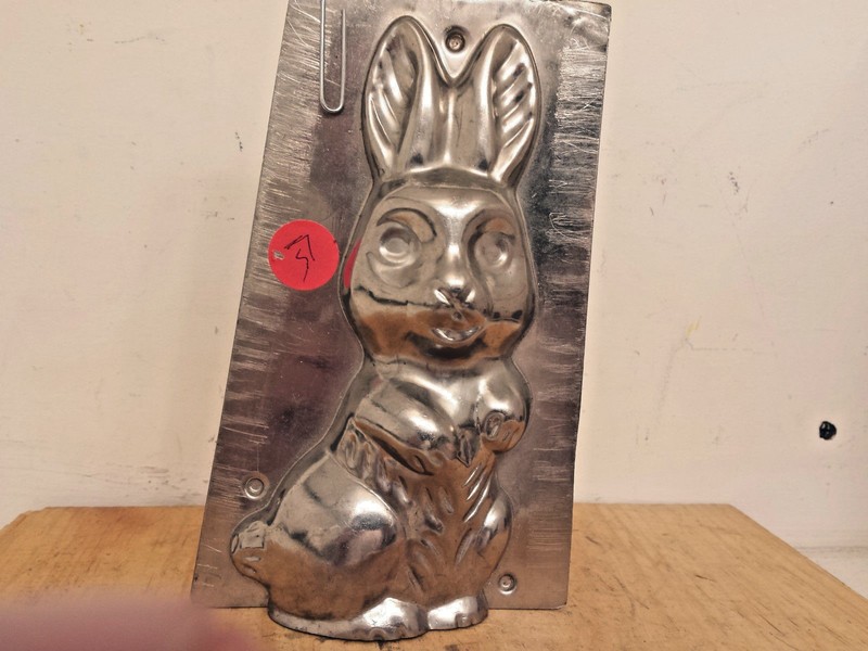 CHOCOLATE MOLDS BUNNY 2 PIECE STANDING ALUMINUMN RABBIT SCHOKOLADENFORM 15 +1