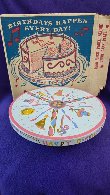 Happy Birthday Musical Cake Plate - Vintage - Fabcraft Frenchtown NJ - WORKS gallery