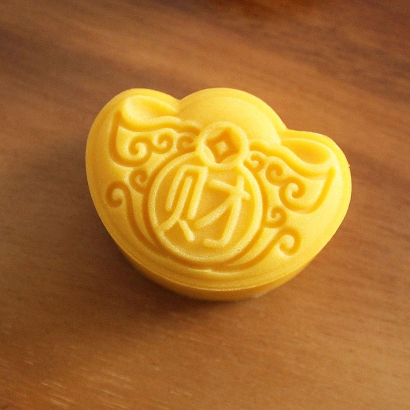 Mooncakes Maker Molds With 3D Pattern Ingot Shape Design For Home Baking gallery