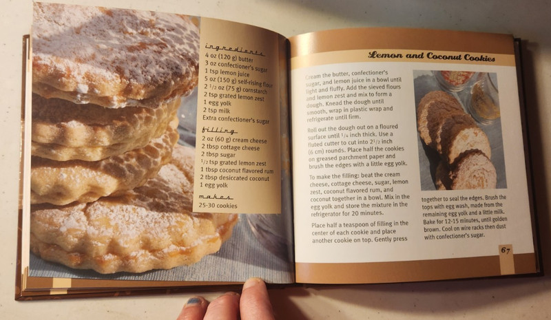 Cookies by Malcolm Long - Book Complete w/Spritz Cookie Press & Frosting Kit gallery