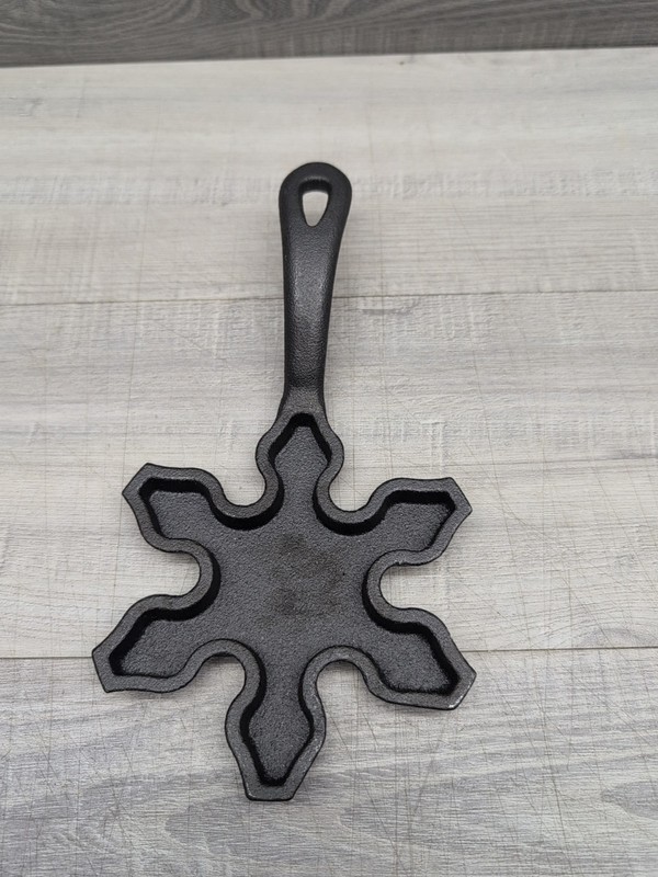 Cast Iron Snowflake/tree Shape Baking Pan Cookie Mold Pancake. Egg Skillet. gallery
