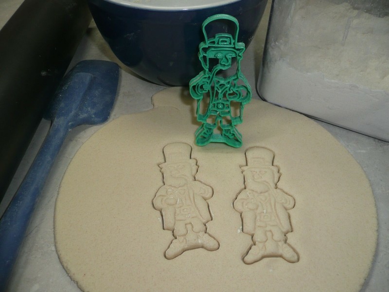 Leprechauns Irish Saint Patricks Pattys Day Set Of 4 Cookie Cutters USA PR1571 gallery