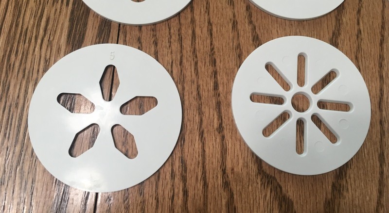 PAMPERED CHEF COOKIE PRESS # 1525 REPLACEMENT DISCS / SET OF 15 gallery