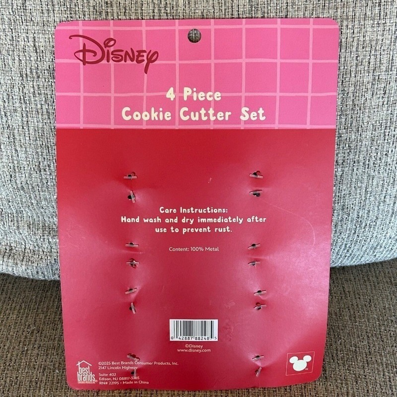 Disney Mickey and Minnie Mouse 4 Piece Metal Cookie Cutter Set Valentine NWT gallery