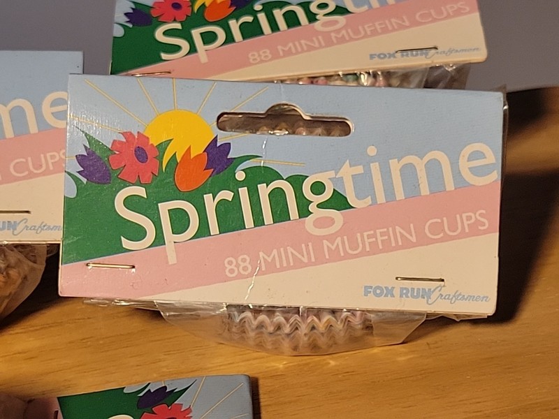 Springtime Mini Muffin Cups From Fox Run Craftsmen 5 Packages Of 88 Ea = 440cups