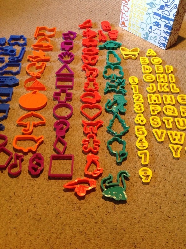 Pre Owned Farberware Classic Series 99 Piece Cookie Cutter Set. Missing The 8. gallery