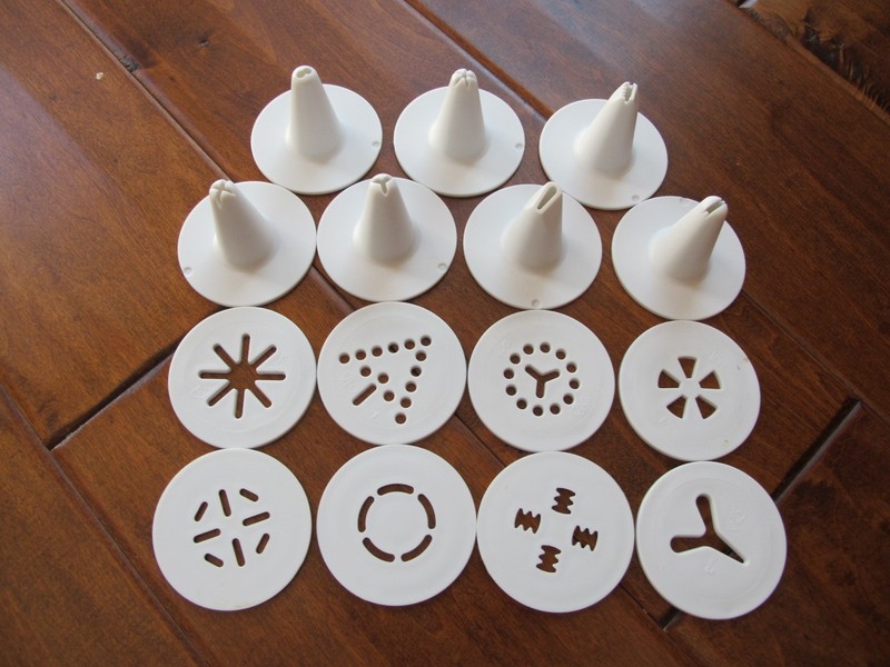 Cuisinart CCP-20 Cookie Press – White 8 DISCS 7 TIPS