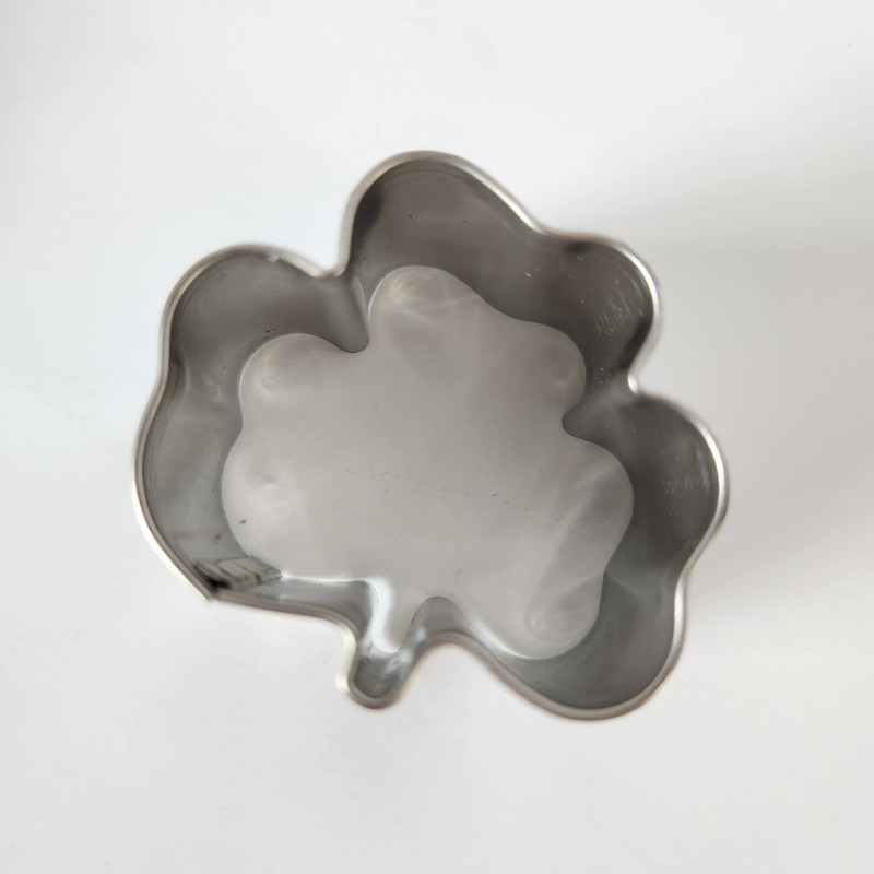 The Pampered Chef #1095 Mini Creative Cookie Cutters Set Stainless Tin Shapes gallery