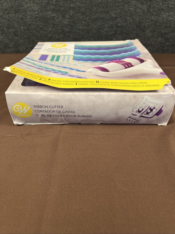 Wilton Ribbon Cutter Kit gallery