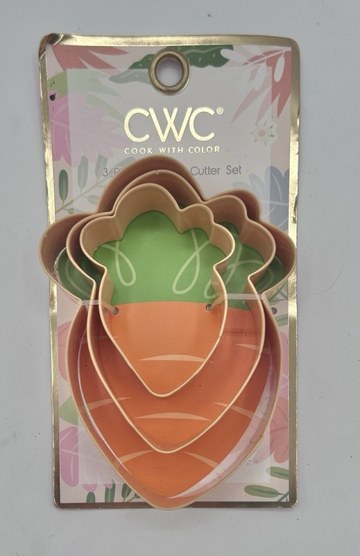 CWC Cook With Color 3pc Carrot Cookie Cutter Set Easter New