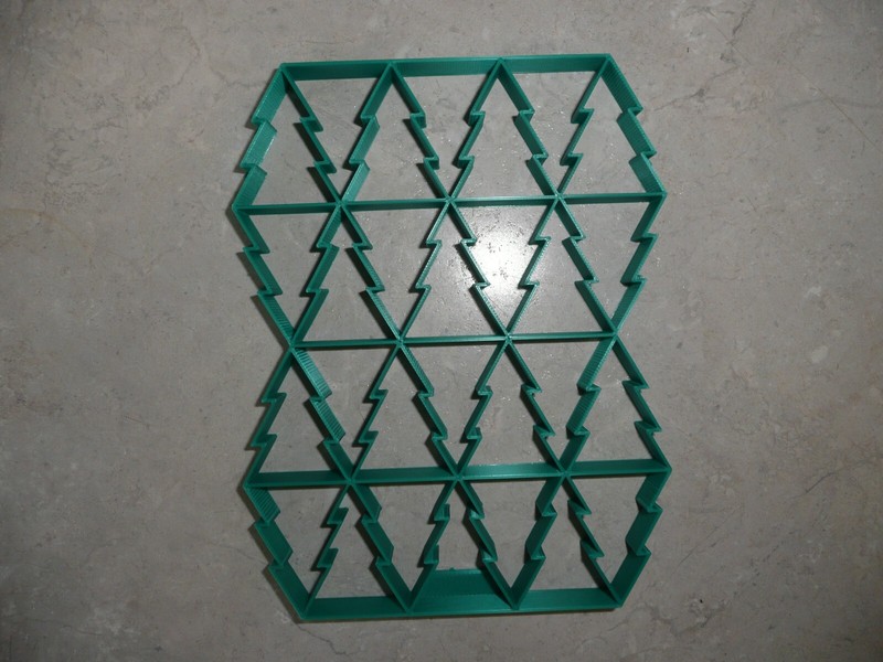 CHRISTMAS EVERGREEN TREES 1.5 INCH TALL X 28 OUTLINE MULTI COOKIE CUTTER PR5108 gallery