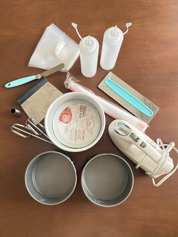Baking Tools Lot – Hamilton Mixer, Cake Pans, Spatulas, Scrapers, Silicone Mat
