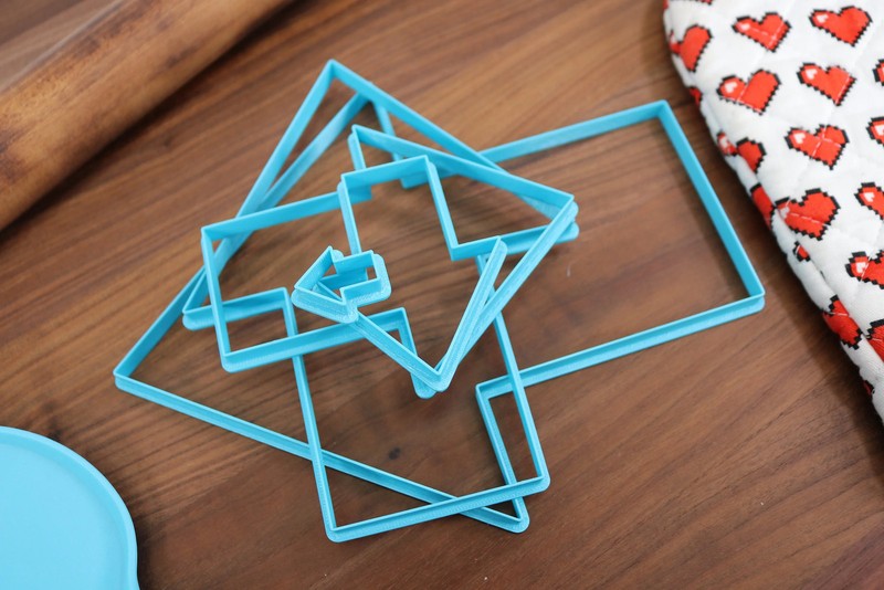 XL Arrow Cookie Cutters - 9in through 1in Concentric Cutters gallery
