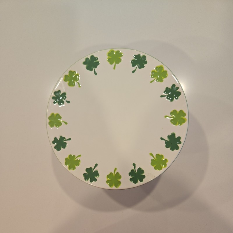 TAG Cupcake/ Cake Stand w/ Shamrocks for St. Paddy's Day Goodies gallery
