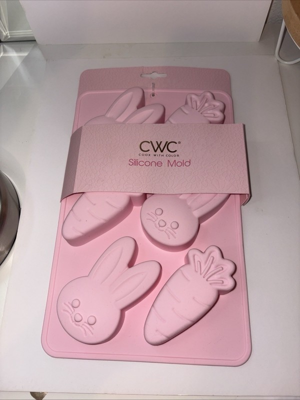 Cook With Color Silicone Mold Bunny And Carrots gallery