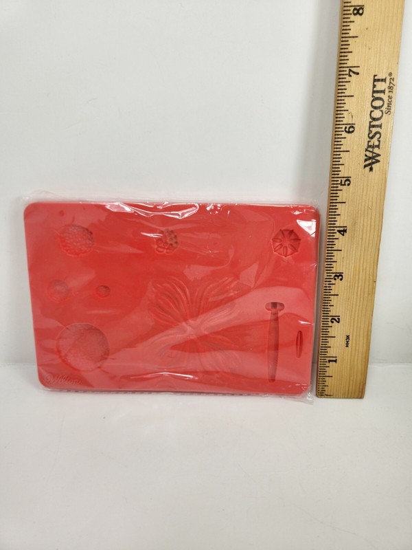 Wilton Leaf Flowers Fondant Mold Shape Floral Berries Cake Decorating gallery