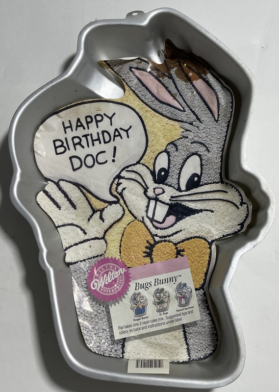 WILTON Happy Birthday Doc Bugs Bunny Metal Cake Pan 1988 