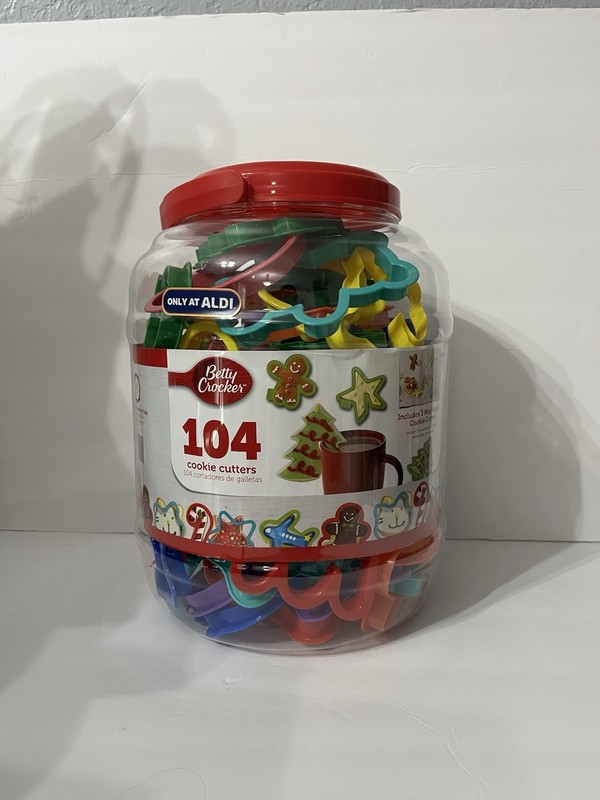 104pc SWEET CREATIONS COOKIE CUTTER SET Numbers/Shapes/Letters/Holidays