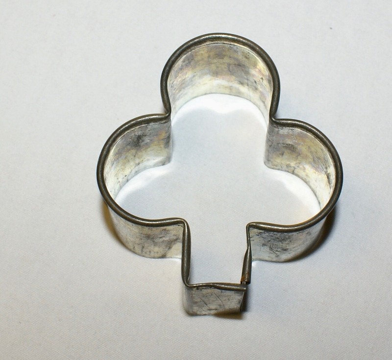 VTG Cookie Cutters St Patrick's Day Irish Club Clover Shamrock Biscuit Aluminum gallery