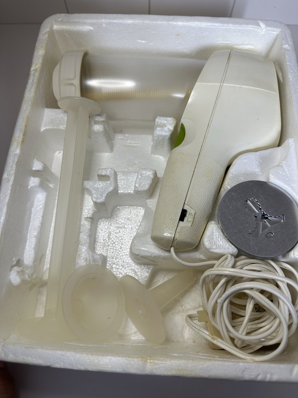 Wear-Ever Super Shooter Electric Cookie Press Candy Canape Maker 70001 Open Box gallery
