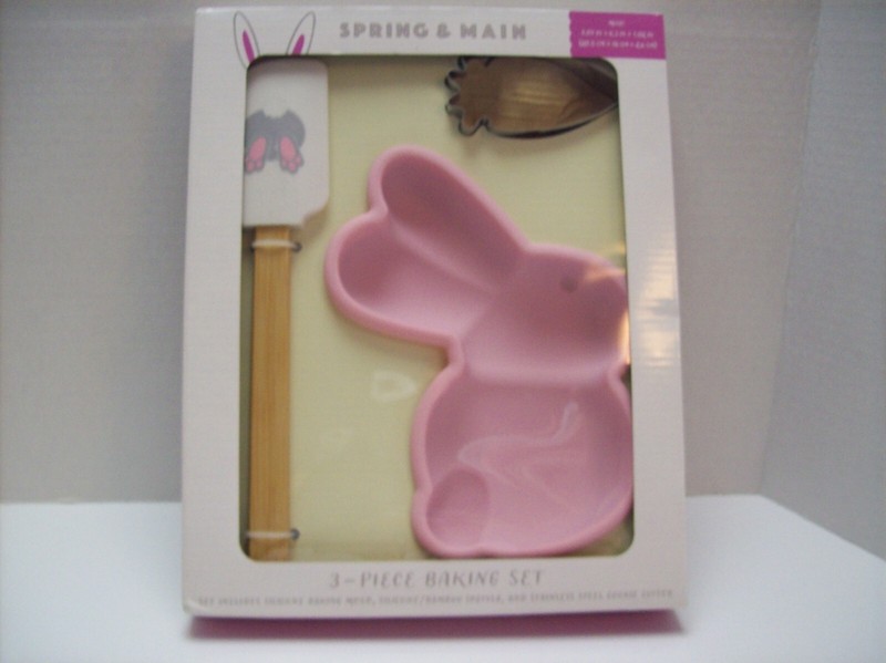 3 Piece Baking Set Pink Rabbit Silicone Mold & Cookie Cutter & Spatula - NEW gallery