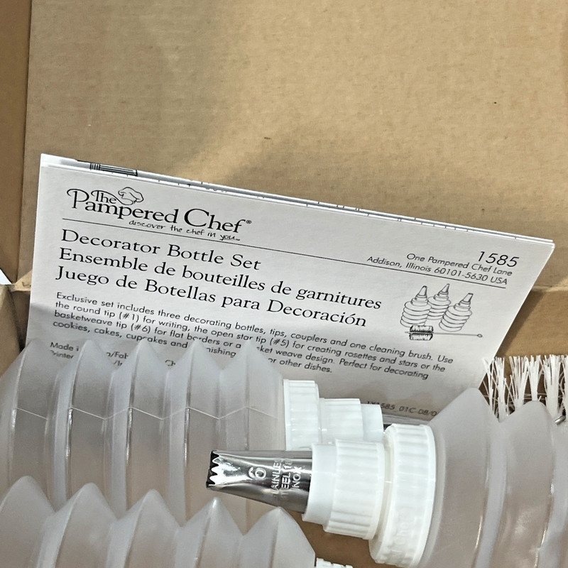 Pampered Chef Decorator Bottle Set of 3 #1585 NEW gallery