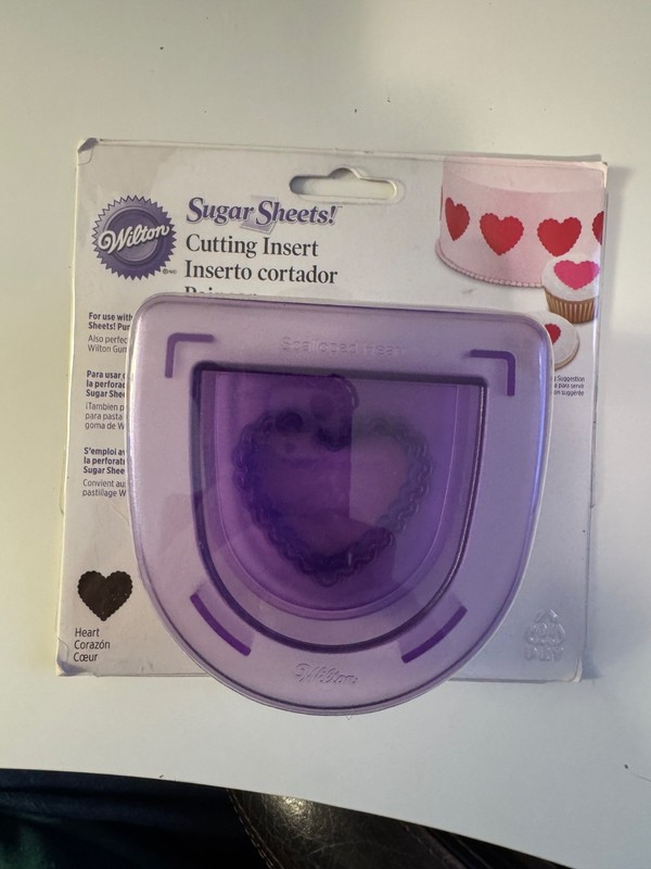 Wilton Sugar Sheets! Lot of 3 Cutting Inserts Heart, Flower and Waves Border NEW gallery