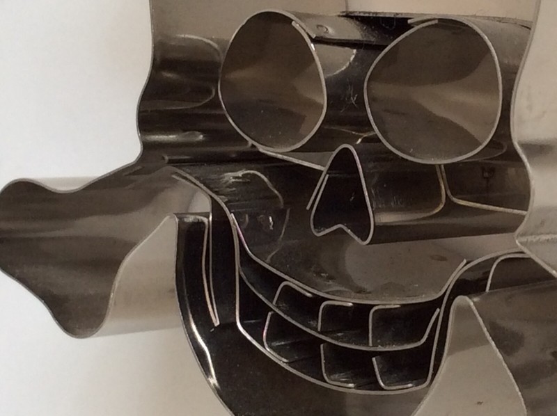 COOKIE CUTTER SKULL/PIRATE SHAPE gallery