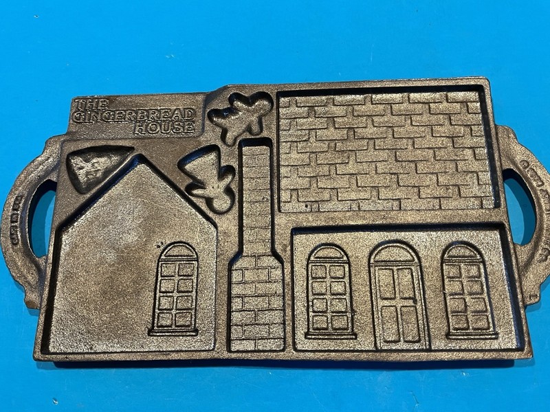 John Wright Cast Iron Gingerbread House Mold 1985 gallery